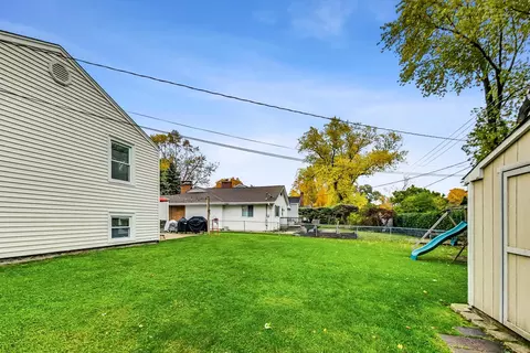 1101 W Pendleton Pl, Mount Prospect, IL 60056 photo 34