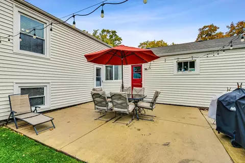 1101 W Pendleton Pl, Mount Prospect, IL 60056 photo 31