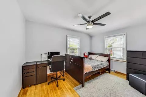 1101 W Pendleton Pl, Mount Prospect, IL 60056 photo 18