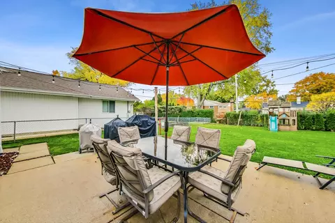 1101 W Pendleton Pl, Mount Prospect, IL 60056 photo 29