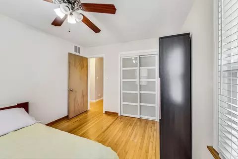 1101 W Pendleton Pl, Mount Prospect, IL 60056 photo 17