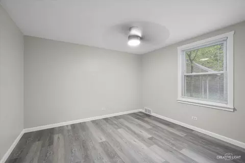 515 S Commonwealth Ave, Elgin, IL 60123 photo 8