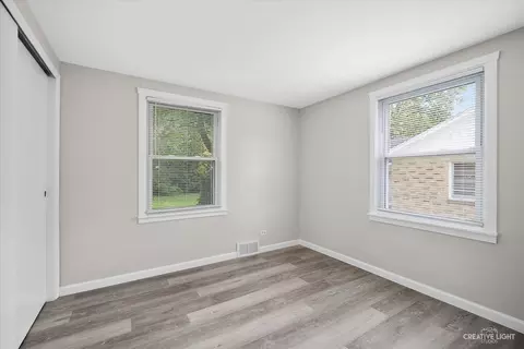 515 S Commonwealth Ave, Elgin, IL 60123 photo 9