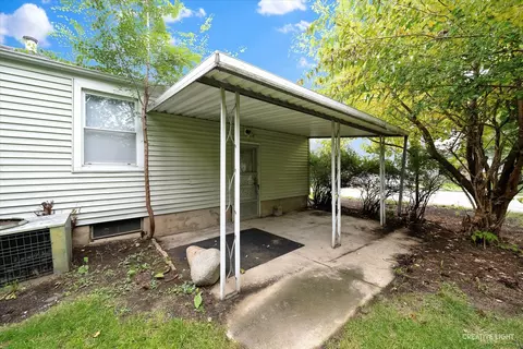 515 S Commonwealth Ave, Elgin, IL 60123 photo 14