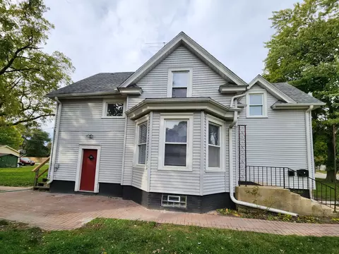 2802 W Ezekiel Ave, Zion, IL 60099