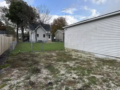 217 Stiles St, Genoa, IL 60135 photo 23