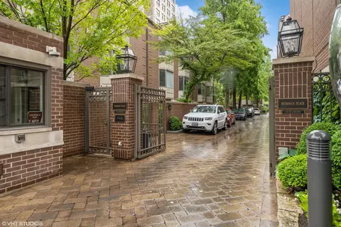 55 W Goethe St #1235, Chicago, IL 60610
