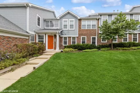 214 W Jennifer Ln #5A, Palatine, IL 60067