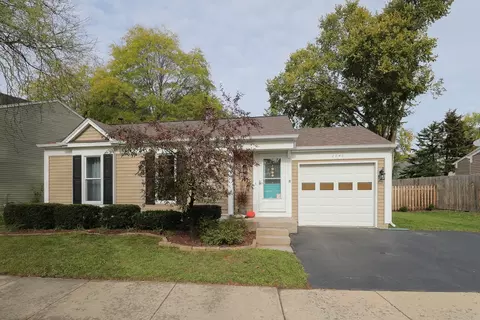 2740 Stoneybrook Ln, Aurora, IL 60502