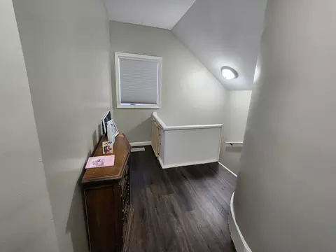 614 E Locust St, Bloomington, IL 61701 photo 17