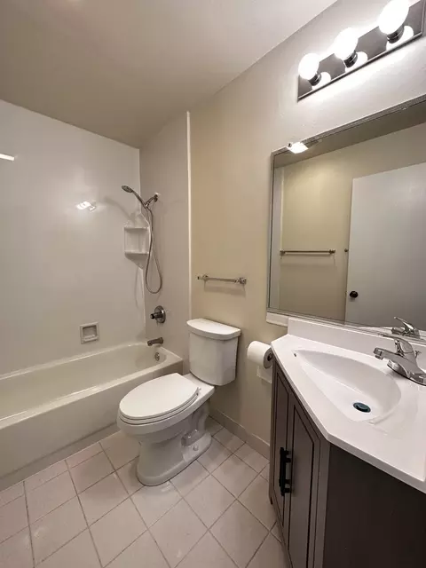 270 12th St #2D, Wheeling, IL 60090 photo 6