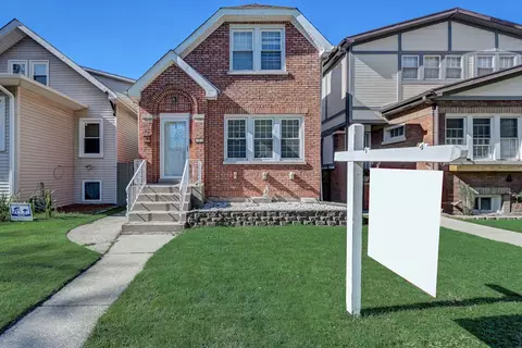 3142 Harvey Ave, Berwyn, IL 60402