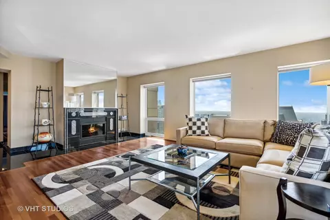 100 E Huron St #4901, Chicago, IL 60611 photo 4