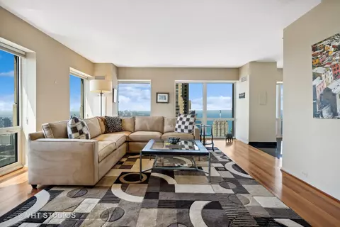 100 E Huron St #4901, Chicago, IL 60611 photo 3