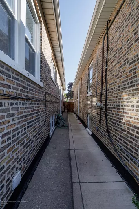 4728 S Kedvale Ave, Chicago, IL 60632 photo 5