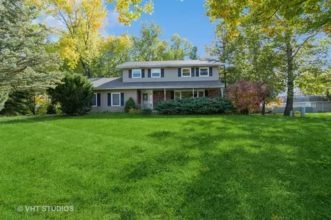 29 W131 Janet Ct, Naperville, IL 60564