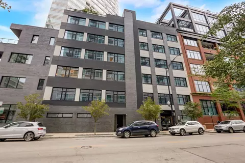 668 N Kingsbury St #307, Chicago, IL 60654