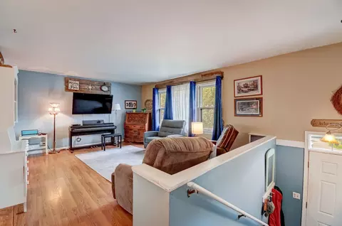 3210 Still Hill Dr, Mchenry, IL 60050 photo 3