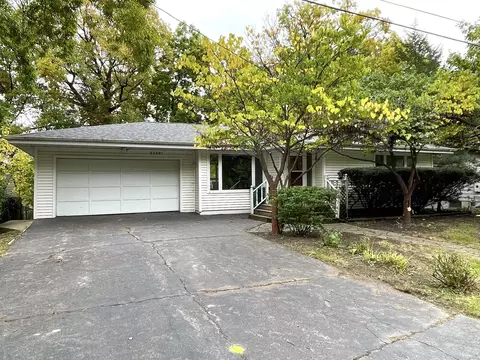 33491 N Greentree Rd, Grayslake, IL 60030