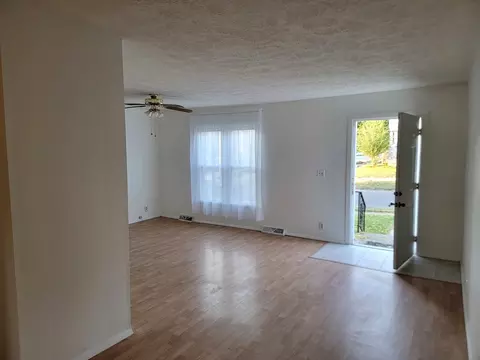 306 Union St, Bloomington, IL 61701 photo 6
