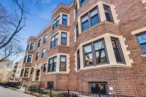 545 W Melrose St #3, Chicago, IL 60657
