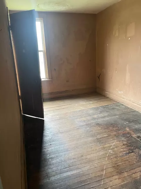 5803 S May St, Chicago, IL 60621 photo 6