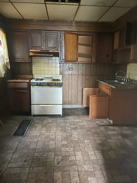 5803 S May St, Chicago, IL 60621 photo 9
