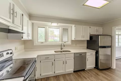 1020 S 6th Ave, Des Plaines, IL 60016 photo 3