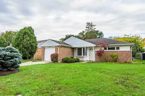 1020 S 6th Ave, Des Plaines, IL 60016