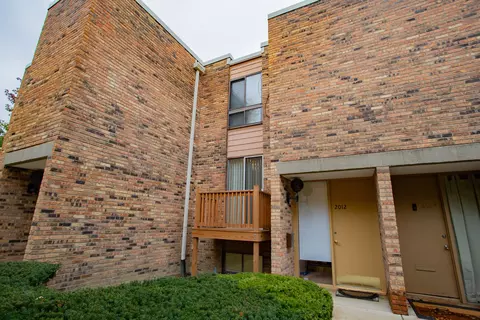 2012 Post Oak Pl, Schaumburg, IL 60173