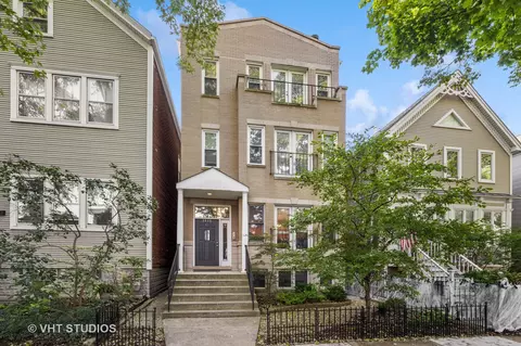 1535 W Oakdale Ave #1, Chicago, IL 60657