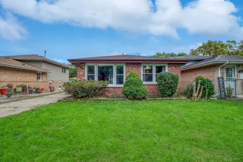 14137 S Hoxie Ave, Burnham, IL 60633