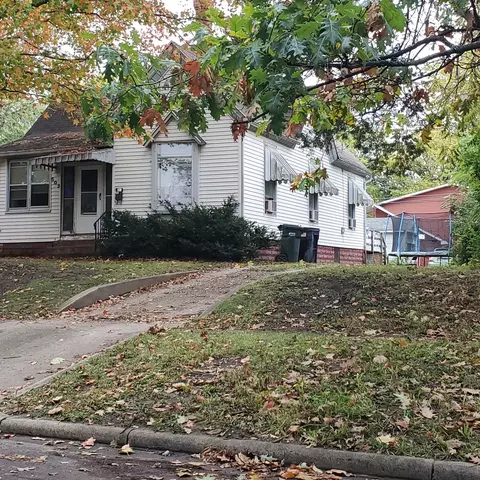 503-505 Elm St, Urbana, IL 61801