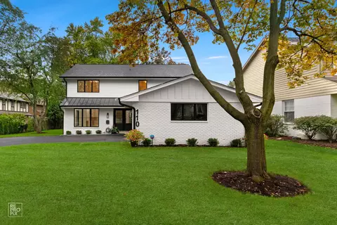 110 N Vine St, Hinsdale, IL 60521