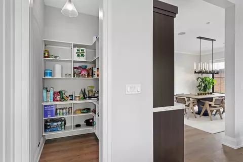 Kitchen - 239 E Oneida Ave, Elmhurst, IL 60126 photo 6 of 6