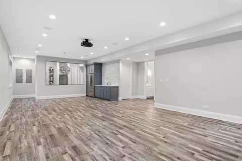 Other - 239 E Oneida Ave, Elmhurst, IL 60126 photo 6 of 8