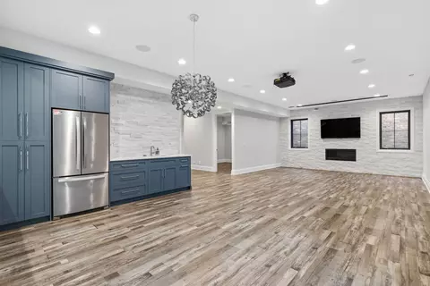 Living - 239 E Oneida Ave, Elmhurst, IL 60126 photo 2 of 2