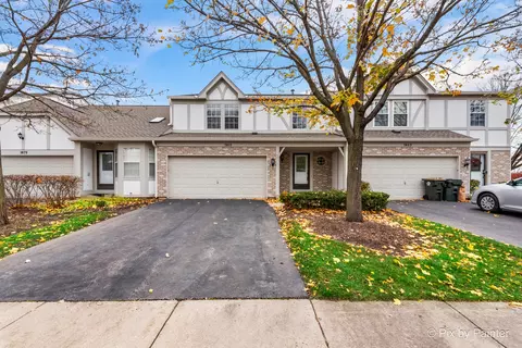 1481 W Sapphire Dr, Hoffman Estates, IL 60192