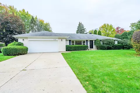 4149 Harper Ave, Gurnee, IL 60031
