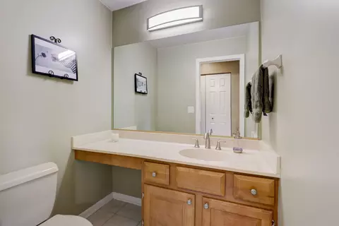 681 Kylemore Dr, Des Plaines, IL 60016 photo 30