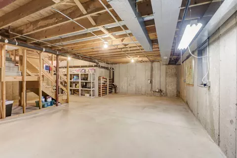 681 Kylemore Dr, Des Plaines, IL 60016 photo 31