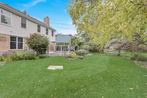 681 Kylemore Dr, Des Plaines, IL 60016 photo 34