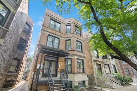 3711 N Racine Ave, Chicago, IL 60613