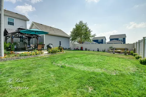 355 Snow Drop Ln, Elgin, IL 60124 photo 37