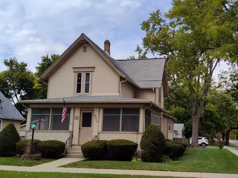 644 Enterprise St, Elgin, IL 60120 photo 3