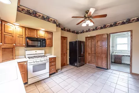 644 Enterprise St, Elgin, IL 60120 photo 21
