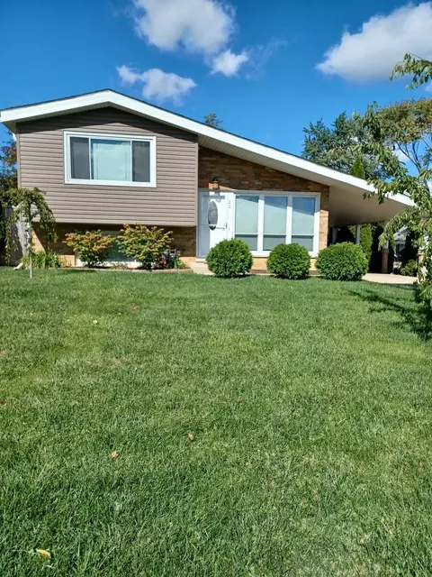 Undisclosed, Westmont, IL 60559