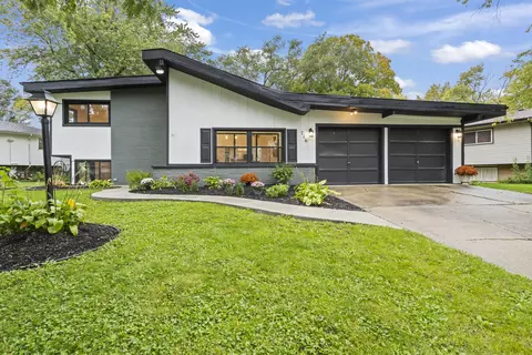 716 Enterprise Rd, Chicago Heights, IL 60411