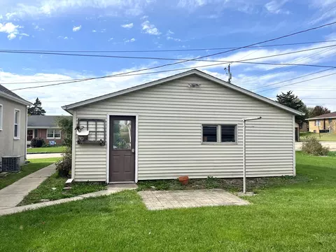 630 W Devlin St, Spring Valley, IL 61362 photo 31