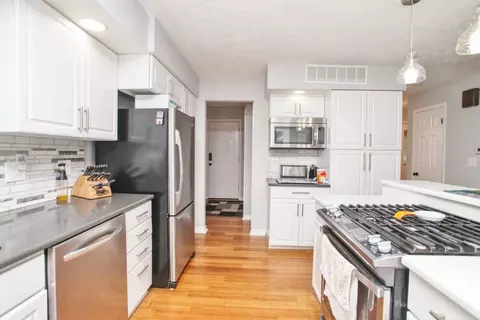 1206 N School St E, Normal, IL 61761 photo 7
